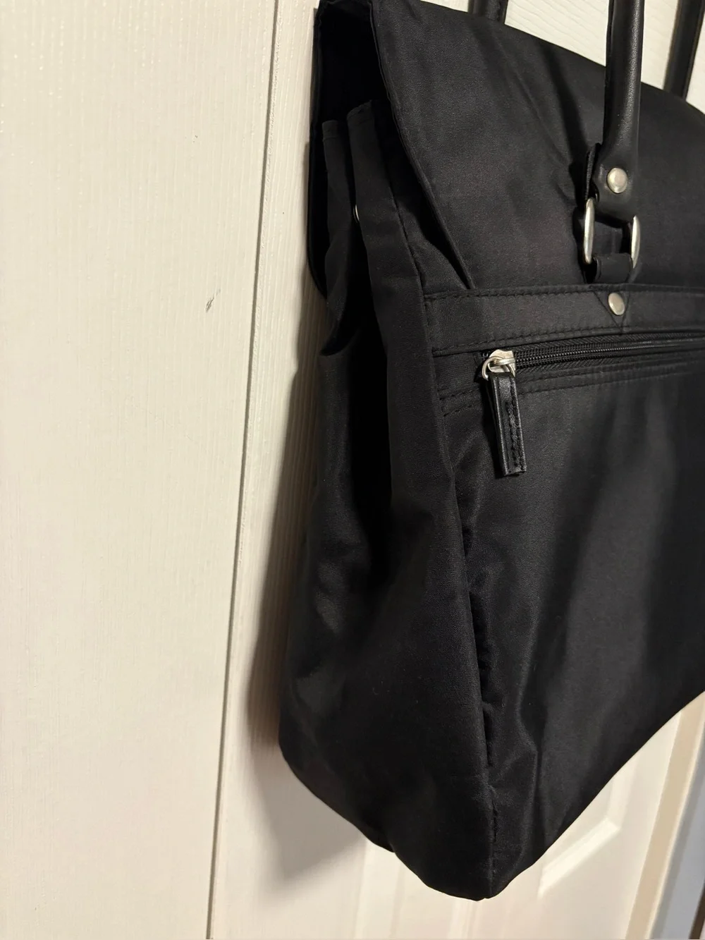 NWOT Classic Black NylonTote Bag with Silver Tone Closure - Sleek Everyday Carry